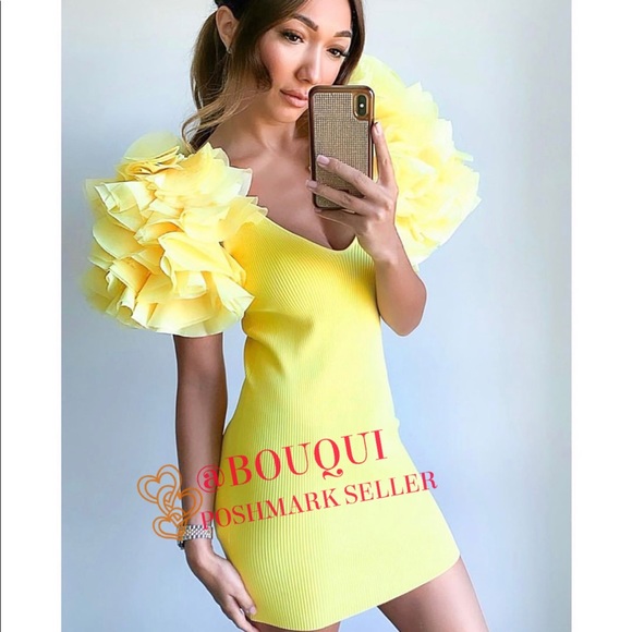 BLOGGERS FAV ZARA CONTRASTING MINI KNIT DRESS - Picture 11 of 16